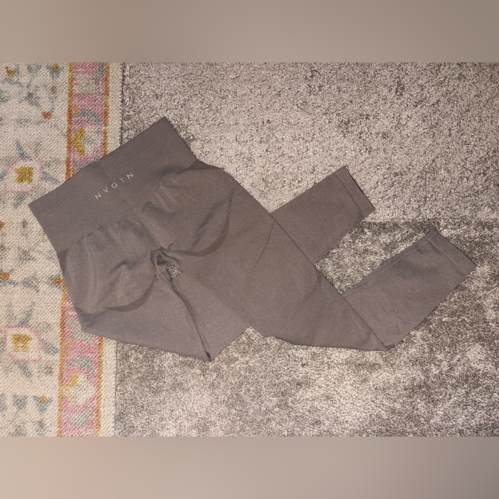 NVGTN Solid Seamless Leggings